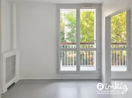 Vente Ivry-sur-Seine  4 pièces avec balcons cave et box