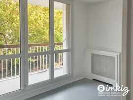 Vente Ivry-sur-Seine  4 pièces avec balcons cave et box