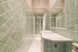 Vente Nice - Saint-Sylvestre- Grand 5/6 pièces dans une maison bourgeoise avec parc à usage exclusif