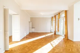 Vente Nice - Saint-Sylvestre- Grand 5/6 pièces dans une maison bourgeoise avec parc à usage exclusif