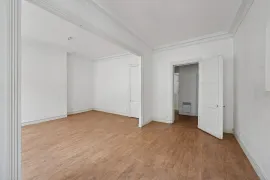 Vente Appartement 4 pièces à rénover - Paris 8e