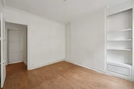 Vente Appartement 4 pièces à rénover - Paris 8e