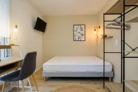 Location Location 80.00m²