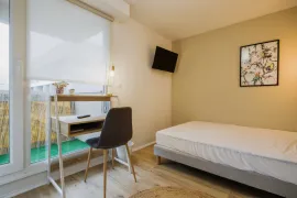 Location Location 80.00m²