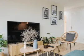 Location Location 80.00m²