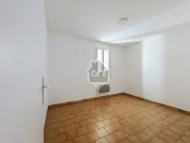 Location Appartement T3, cour privative non close