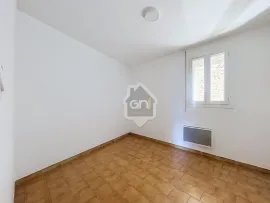 Location Appartement T3, cour privative non close