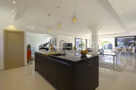Location de vacances Villa Mizar