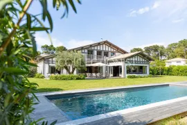 Location de vacances Villa Française