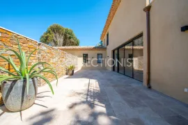 Location de vacances Villa Model