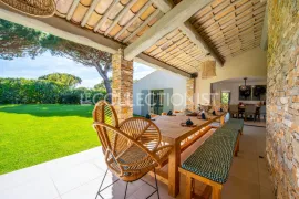 Location de vacances Villa Sea view
