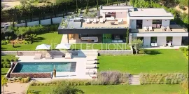 Location de vacances Villa Lumineuse