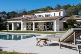 Location de vacances Villa Louvia