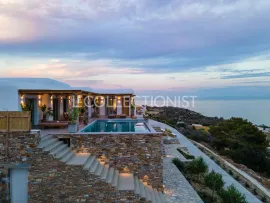 Location de vacances Villa Aeolus