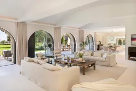 Location de vacances Villa Castel
