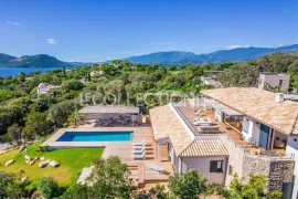 Location de vacances Villa Enrosadira