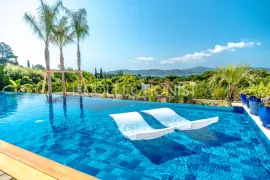 Location de vacances Villa Palm 70's
