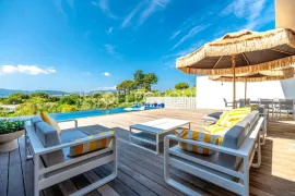 Location de vacances Villa Palm 70's