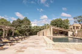 Location de vacances Le Hameau des Bories