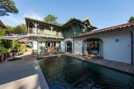 Location de vacances Villa Méra