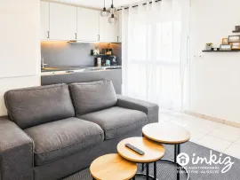 Vente T2 lumineux avec balcon et garage