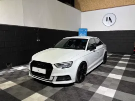 Voiture Audi S3 Black Edition