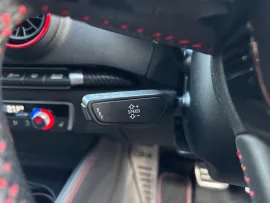 Voiture Audi S3 Black Edition