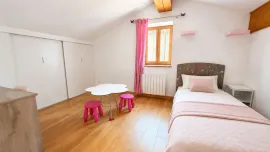 Vente Venez découvrir cette magnifique Maison rénovée au coeur du village.