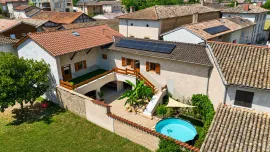 Vente Venez découvrir cette magnifique Maison rénovée au coeur du village.