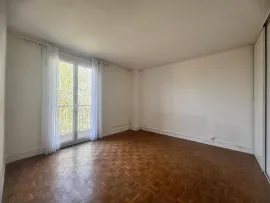 Vente St-Maur Le Parc 2-3 pièces de 56m2
