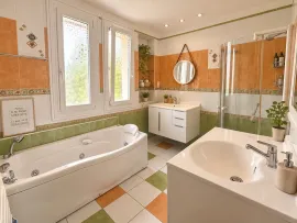 Vente Maison familiale avec piscine et garage