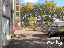 Vente Garage avec espace stockage en mezzanine
