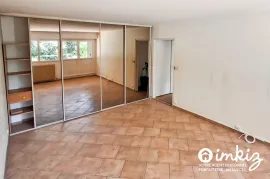 Vente 2 pièces avec grande terrasse et vue sur le bois