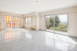 Vente Nice – Quartier Cimiez - Spacieux 3p -
