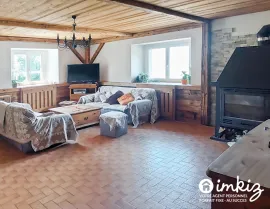 Vente Ferme de 1826 rénovée + Mazot aménagé, 3'800m2