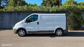 Voiture Renault Trafic II L1H1 Grand Confort