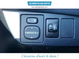 Voiture TOYOTA Yaris III Ph3 100h Collection 5p