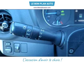 Voiture TOYOTA Yaris III Ph3 100h Collection 5p