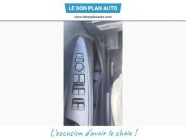 Voiture HYUNDAI Tucson II Ph1 1.7 CRDI 115 Edition Lounge 4x2