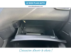 Voiture NISSAN Qashqai II (J11) Ph1 1.2L DIGT 115 N-Connecta 129g