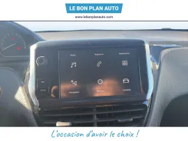 Voiture PEUGEOT 2008 I Ph2 1.2 PTech 82 E6.c Signature S&S