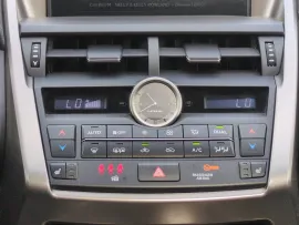 Voiture LEXUS NX I Ph1 300h 4WD Luxe