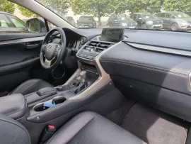Voiture LEXUS NX I Ph1 300h 4WD Luxe