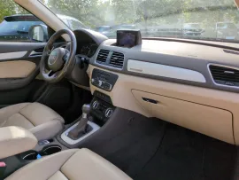 Voiture AUDI Q3 I Ph1 2.0 TDI 177 Attraction qto Stro