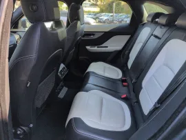Voiture JAGUAR F-Pace I Ph1 Evo 2.0D 180 R-Sport AWD BVA