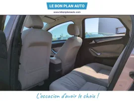 Voiture FORD Mondeo SW III Ph2 2.0 TDCi 140 FAP Titanium