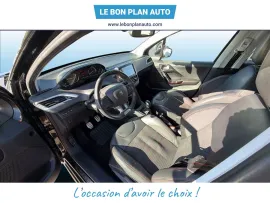 Voiture PEUGEOT 208 I Ph2 1.2 PTech 110 GTLine S&S BA6 5cv 5p