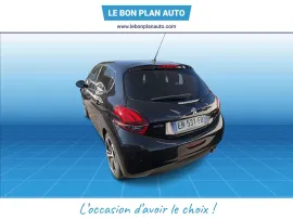 Voiture PEUGEOT 208 I Ph2 1.2 PTech 110 GTLine S&S BA6 5cv 5p