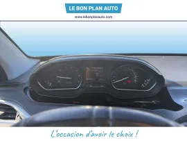 Voiture PEUGEOT 208 I Ph2 1.2 PTech 110 GTLine S&S BA6 5cv 5p