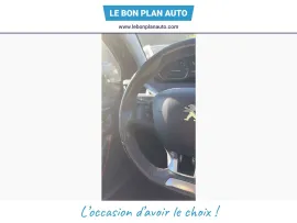 Voiture PEUGEOT 208 I Ph2 1.2 PTech 110 GTLine S&S BA6 5cv 5p